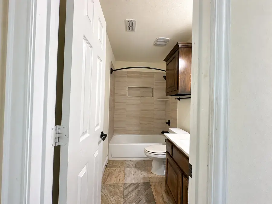 7139 Playa Norte Drive, Grand Prairie, TX 75054 - #2