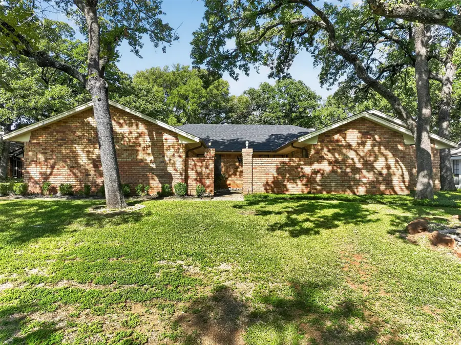 2304 Belfry Court, Arlington, TX 76011 - #3