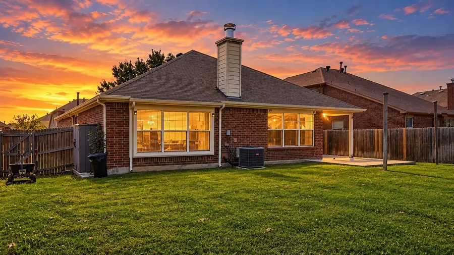 1029 Abigail Drive, Arlington, TX 76002 - #2