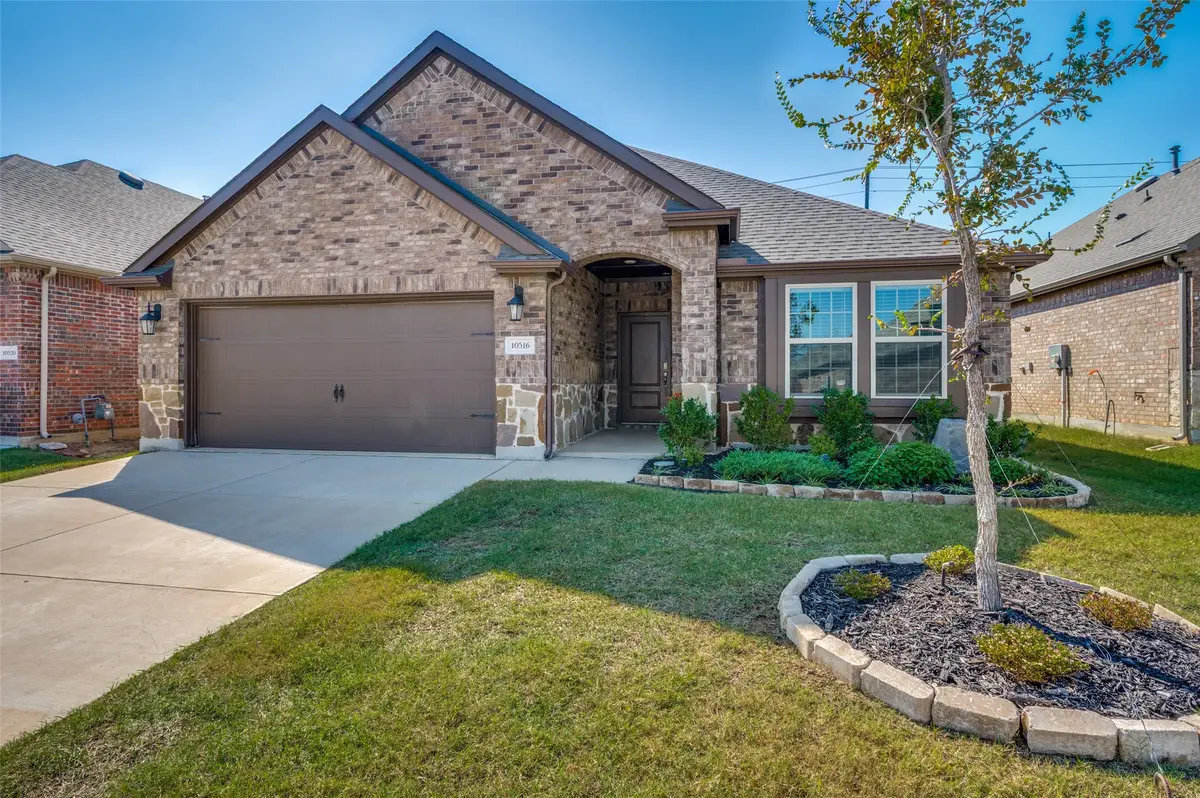 10516 Fountain Gate Street, Aubrey, TX 76227 - #1