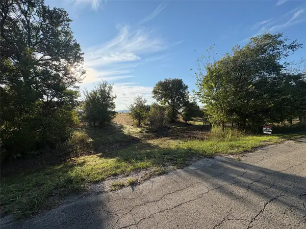 7943 Lax Drive, Fort Worth, TX 76126