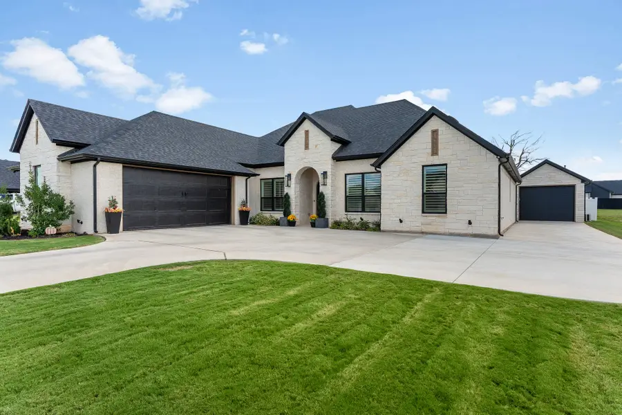 2156 Middlewood Circle, Granbury, TX 76049 - #3