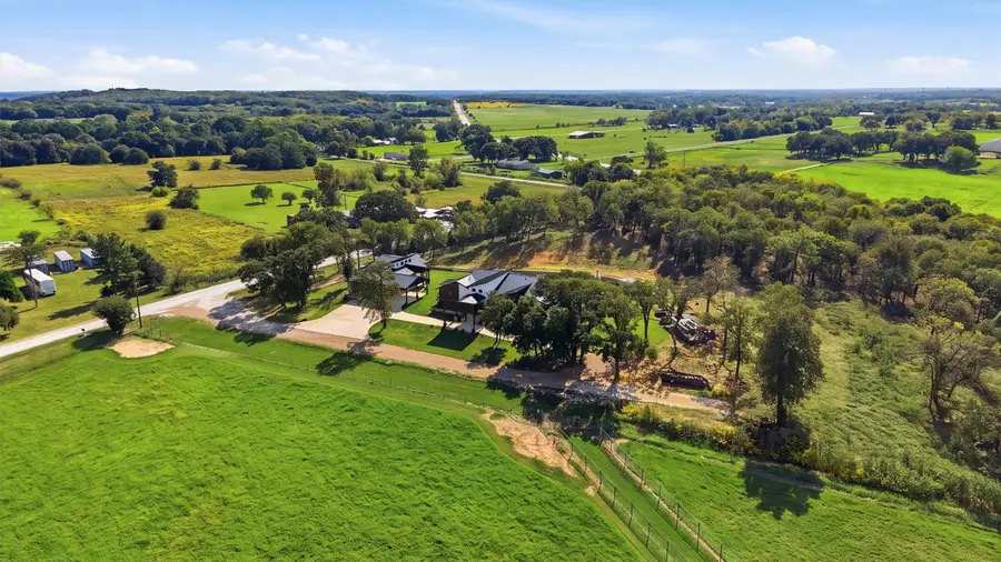 141 County Road 2115, Gainesville, TX 76240 - #2