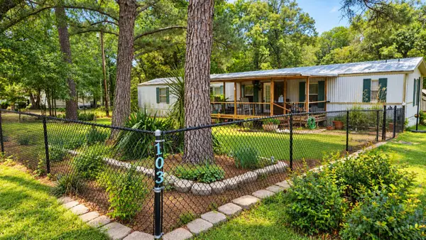 103 Cedar Ridge Drive, Eustace, TX 75124