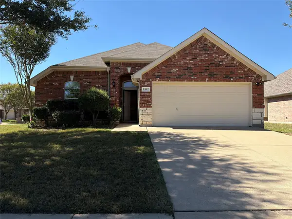 5327 Lake Gardens Drive, Grand Prairie, TX 75052