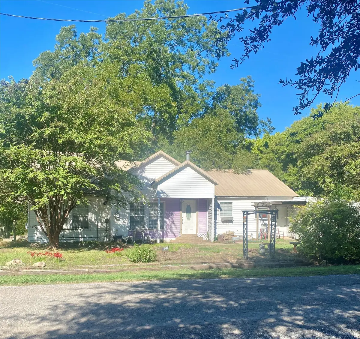 201 N Main, Randolph, TX 75475 - #1