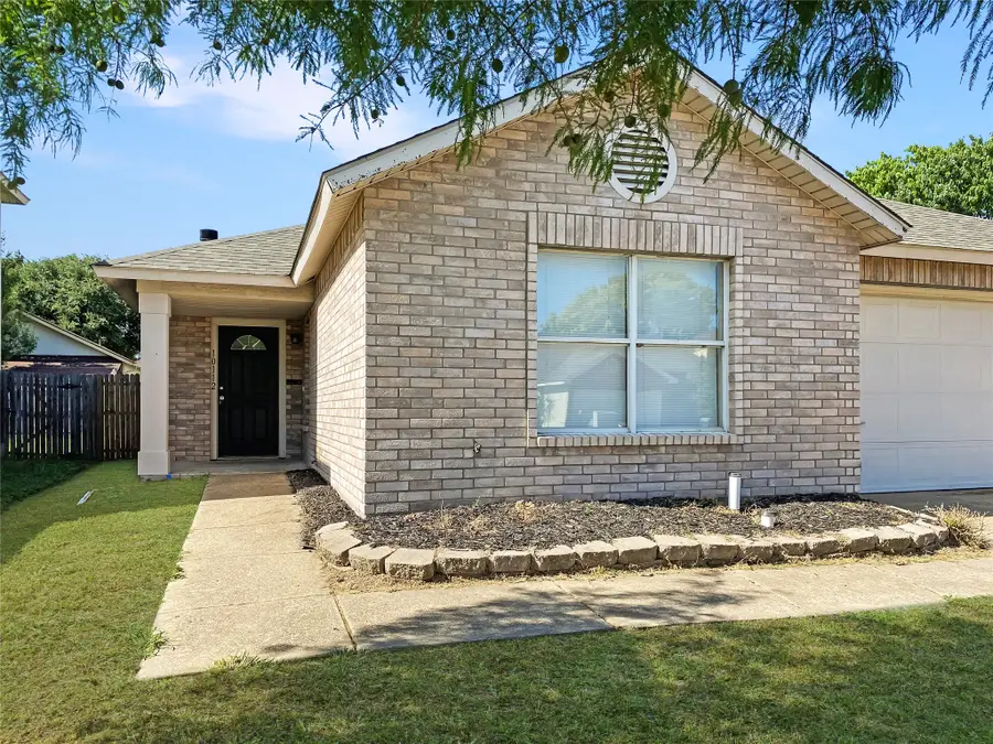 10112 Chapel Glen Terrace, Fort Worth, TX 76116 - #2