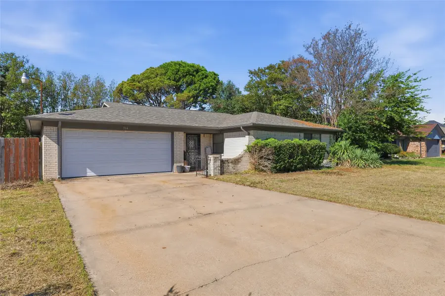 914 Meadowlark Lane, Granbury, TX 76048 - #2