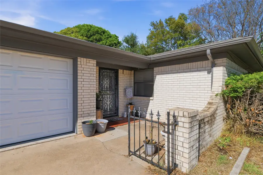 914 Meadowlark Lane, Granbury, TX 76048 - #3