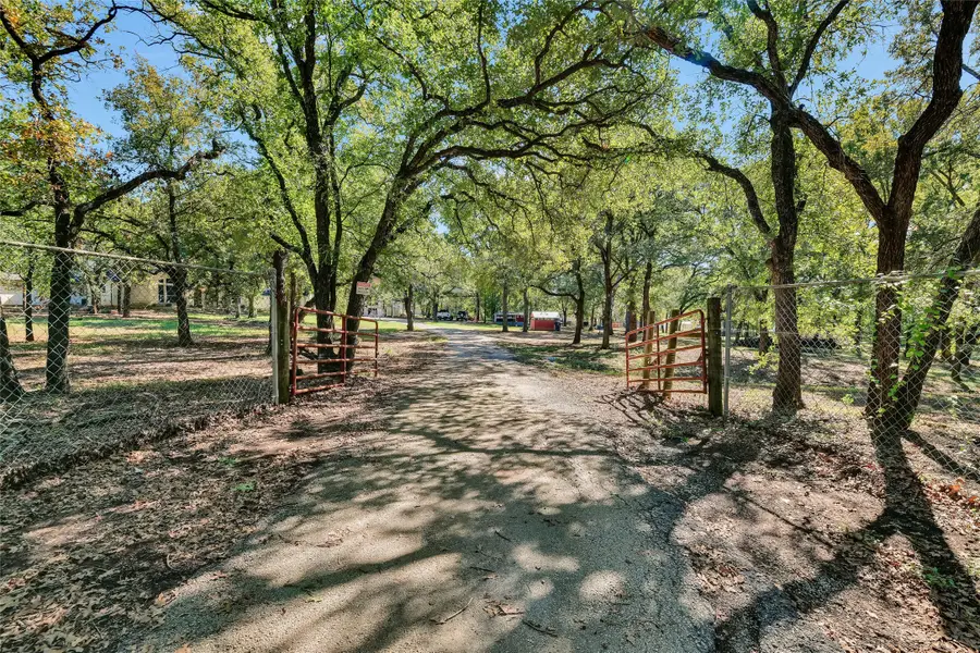 2020 Houston Road, Burleson, TX 76028 - #2
