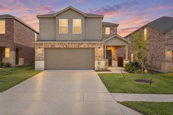 2111 Sugar Maple Lane, Forney, TX 75126