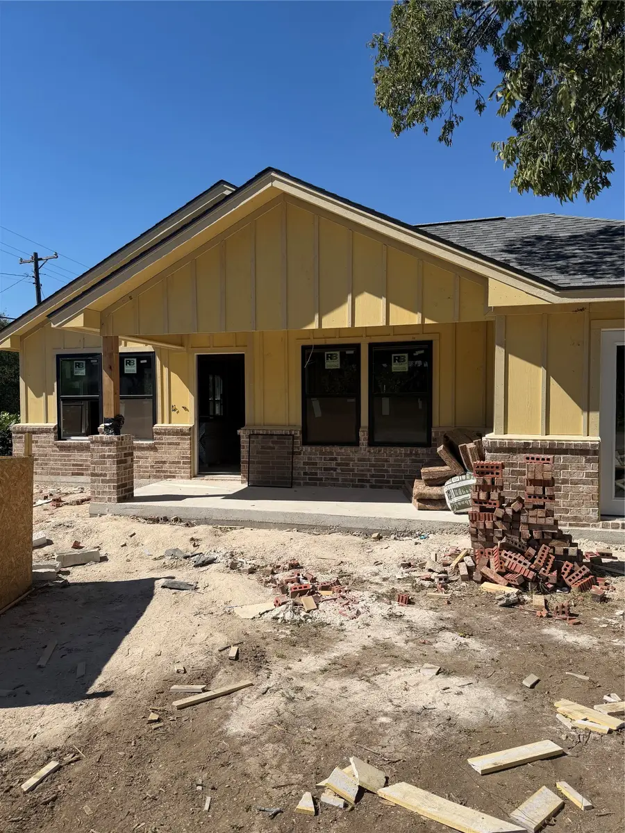 122 Avenue A, Moody, TX 76557 - #2