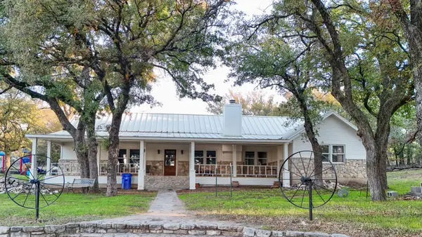355 Carmen Street, Reno, TX 76020