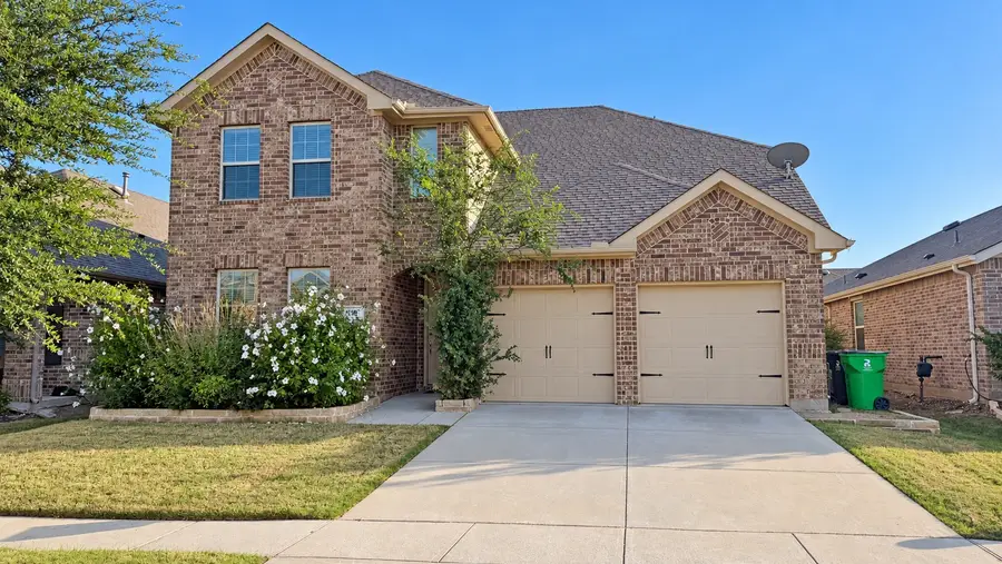 1900 Outpost Creek Lane, Aubrey, TX 76227 - #2