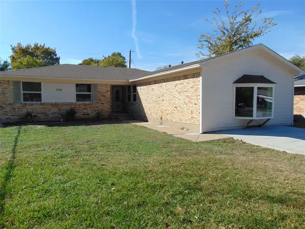 1741 Oak Hill Circle, Dallas, TX 75217