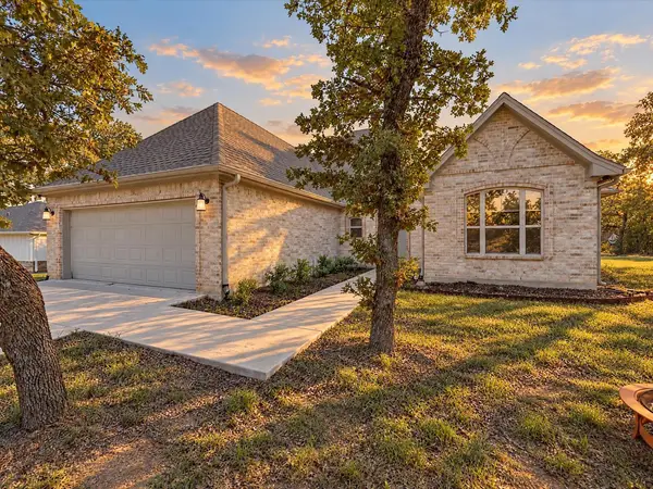 196 Bridwell Lane, Runaway Bay, TX 76426