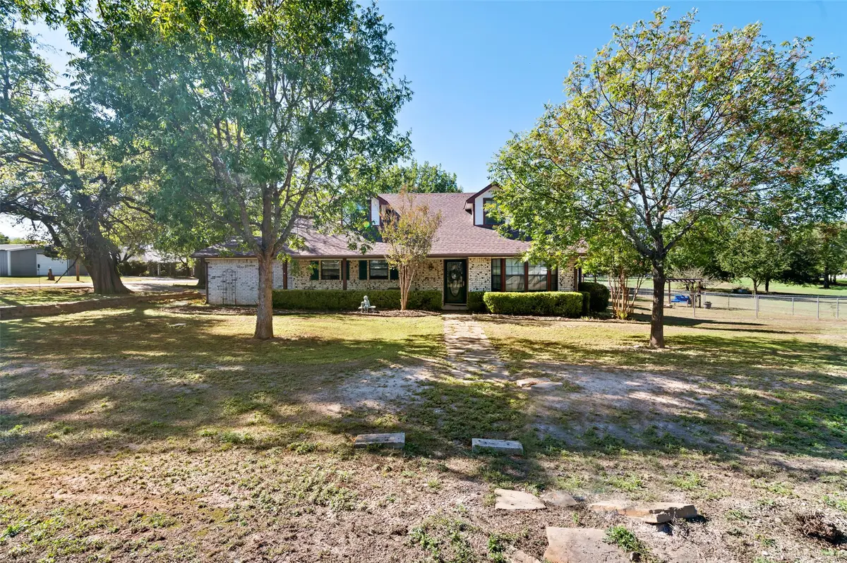 301 N Lyon Street, Tom Bean, TX 75491 - #1
