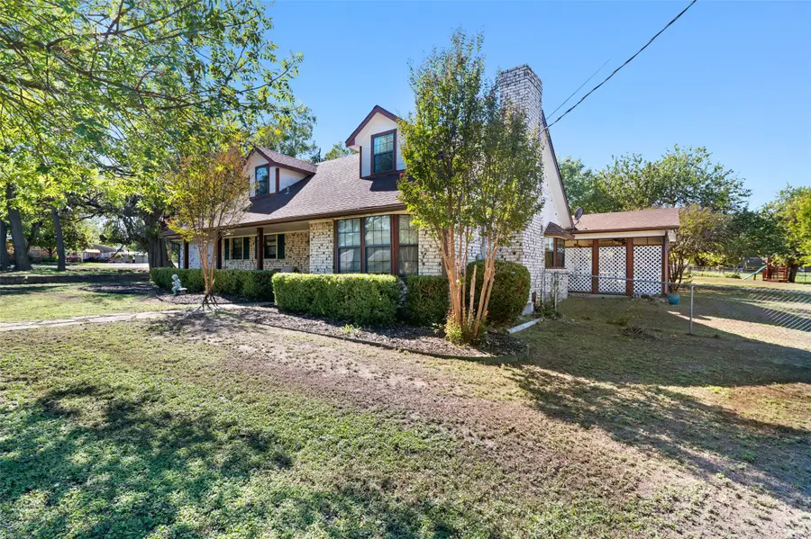 301 N Lyon Street, Tom Bean, TX 75491 - #3