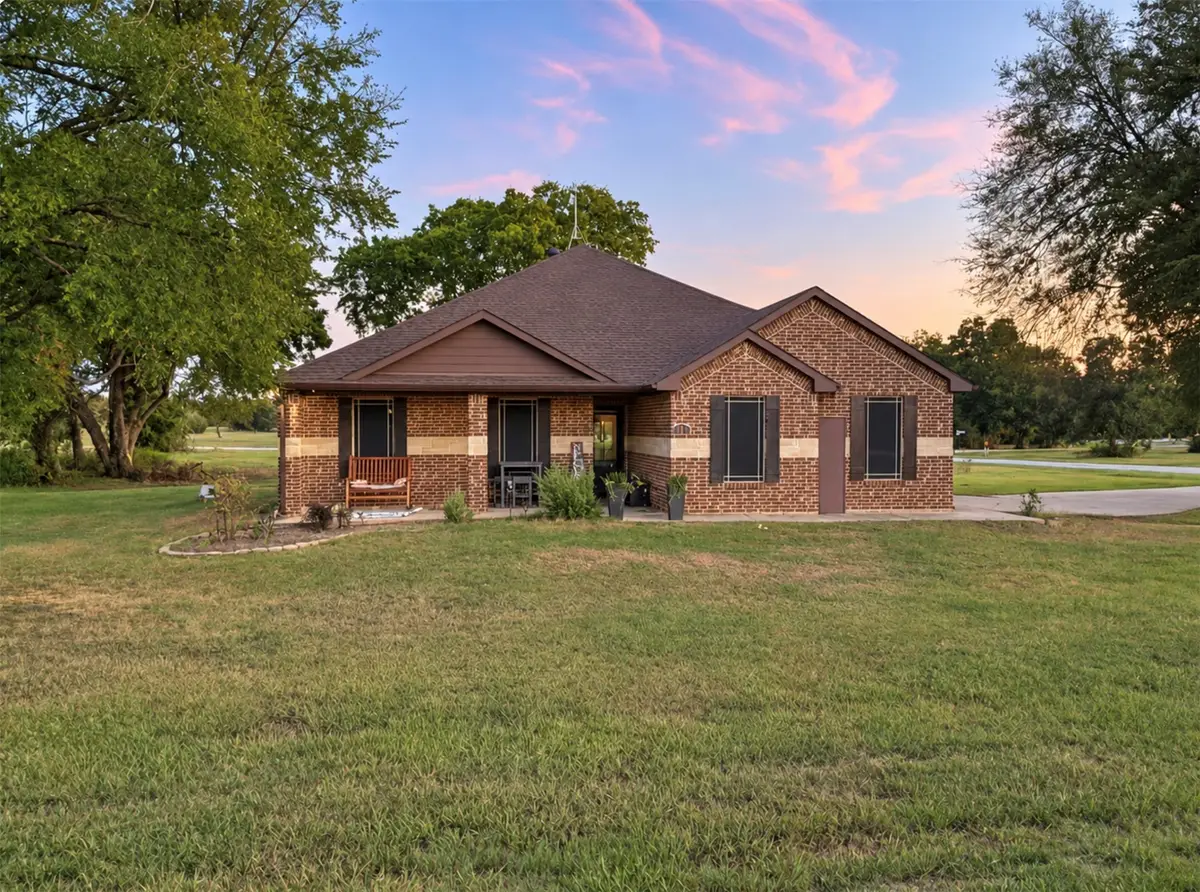 105 Deer Trail, Kerens, TX 75144 - #1