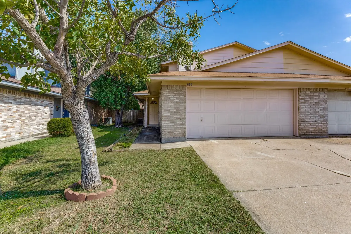 513 S Las Vegas Trail, White Settlement, TX 76108 - #1
