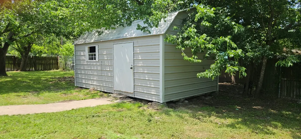 901 N Blanche Street, Terrell, TX 75160 - #1