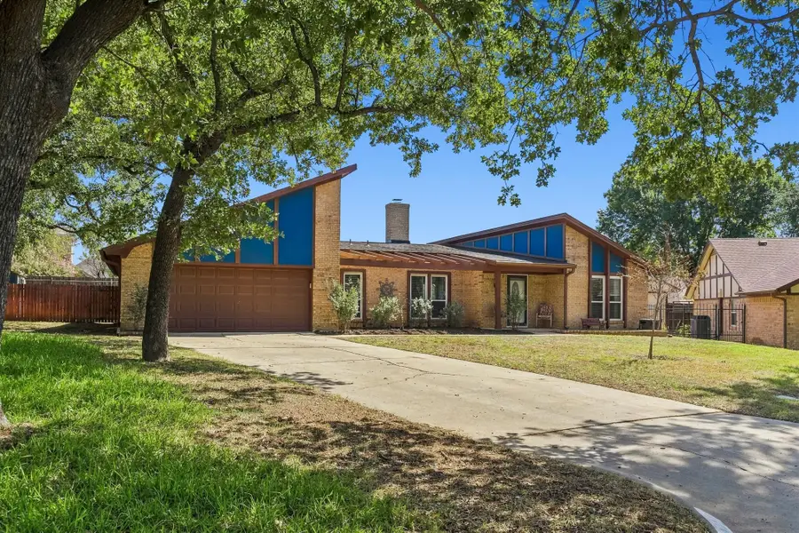 1001 Sean Court, Hurst, TX 76053 - #2