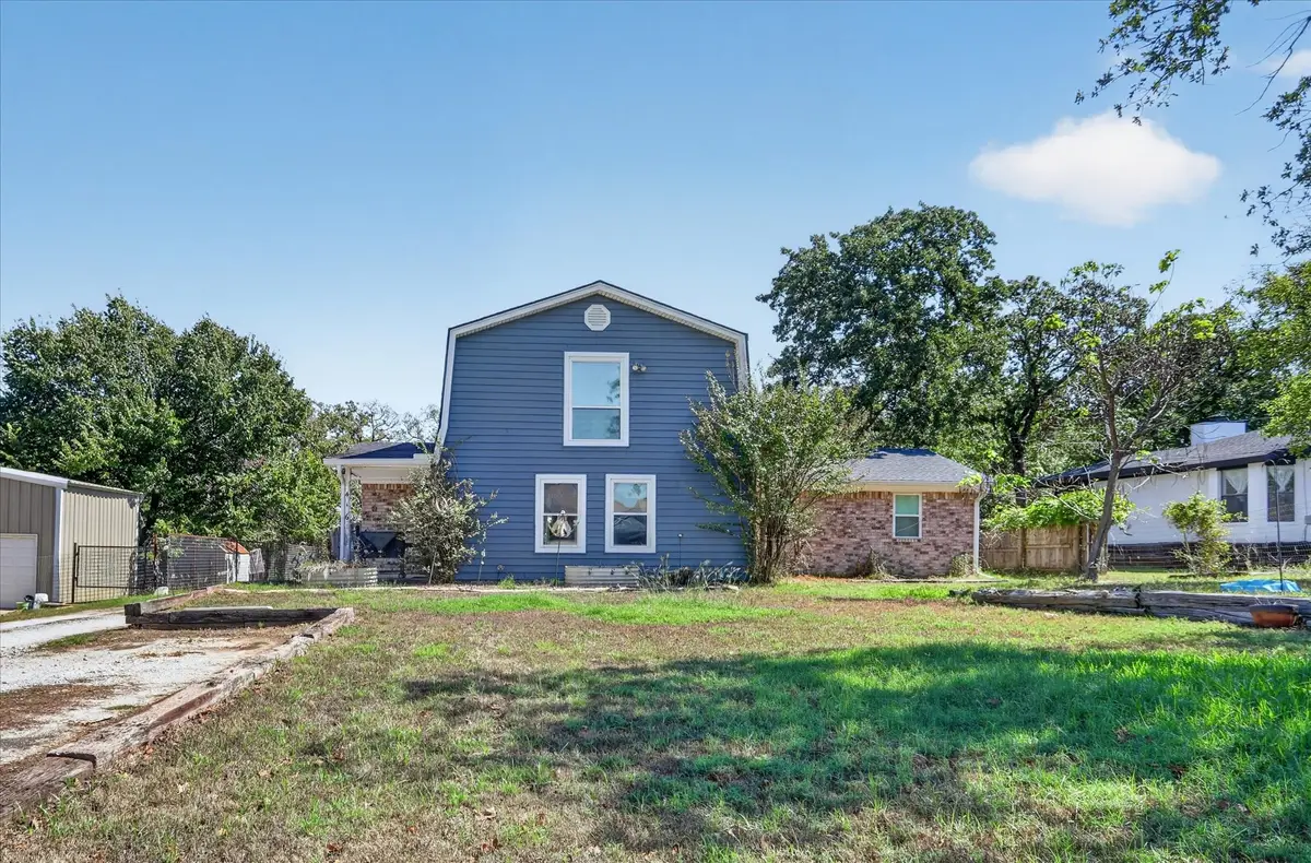 416 Cedarwood Street, Azle, TX 76020 - #1