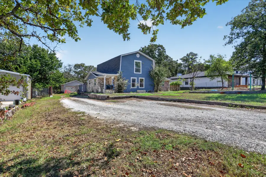 416 Cedarwood Street, Azle, TX 76020 - #2