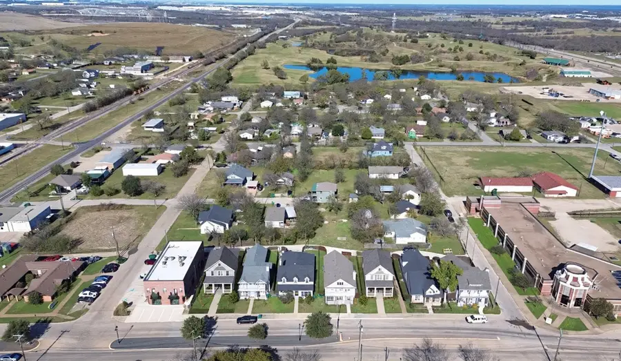 221 E 5th Street, Ellis, TX 75125 - #3