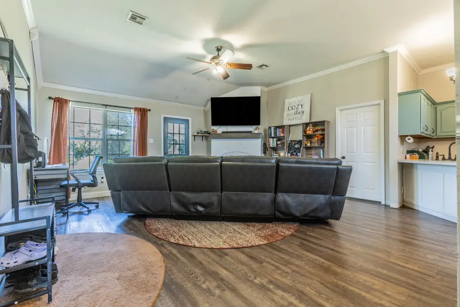 4930 Spring Valley Road, Lorena, TX 76655 - #2