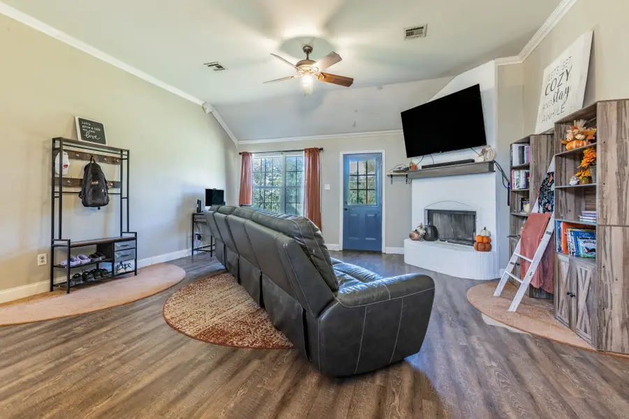 4930 Spring Valley Road, Lorena, TX 76655 - #3