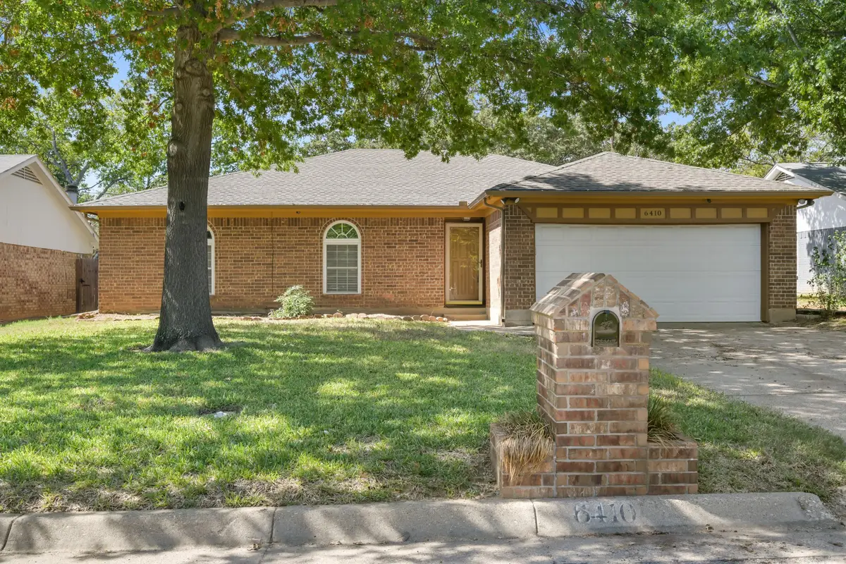 6410 Willow Springs Drive, Arlington, TX 76001 - #1