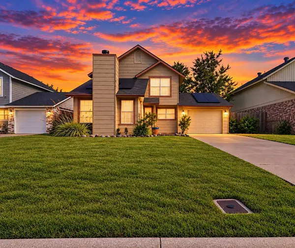 4613 Waterway Drive N, Fort Worth, TX 76137