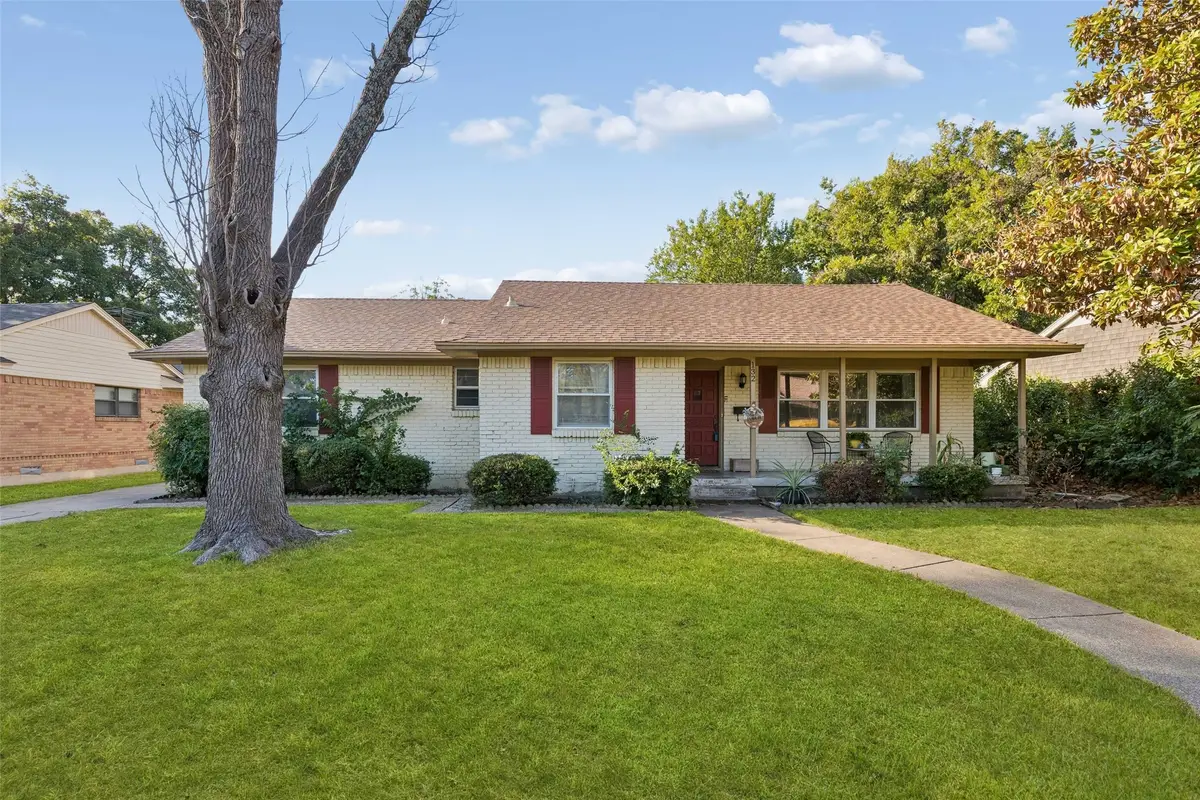 132 W Kenwood Drive, Garland, TX 75041 - #1