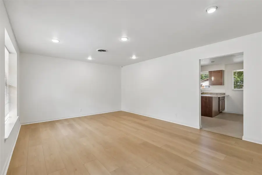 1723 Carlisle Street, Irving, TX 75062 - #2