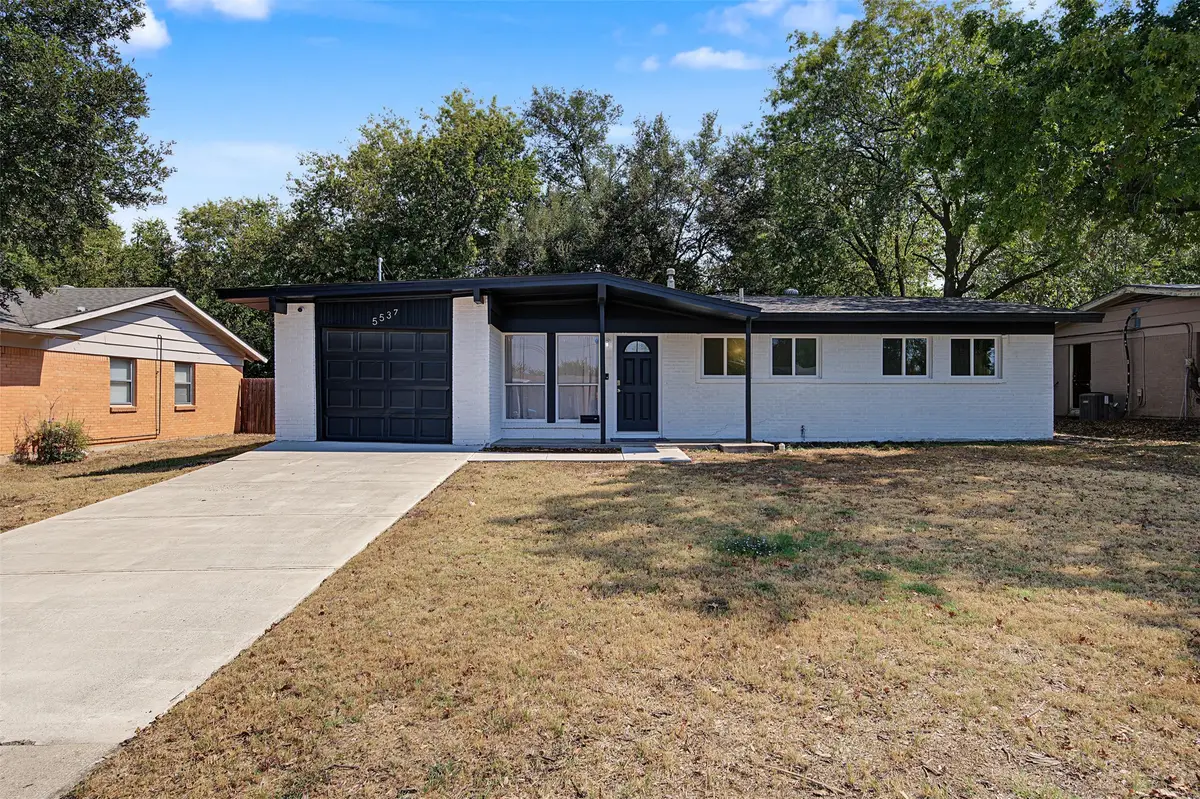 5537 Wheaton Drive, Fort Worth, TX 76133 - #1