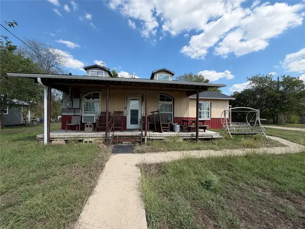 407 S Live Oak Avenue, Hubbard, TX 76648