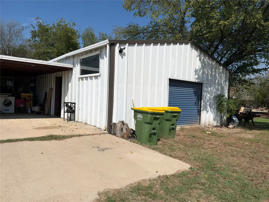 407 S Live Oak Avenue, Hubbard, TX 76648 - #2