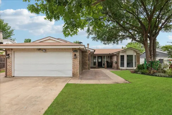 2604 Driskill Drive, Euless, TX 76039