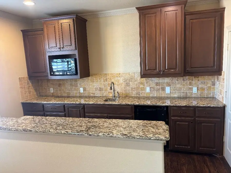 563 Rockingham Drive, Irving, TX 75063 - #3