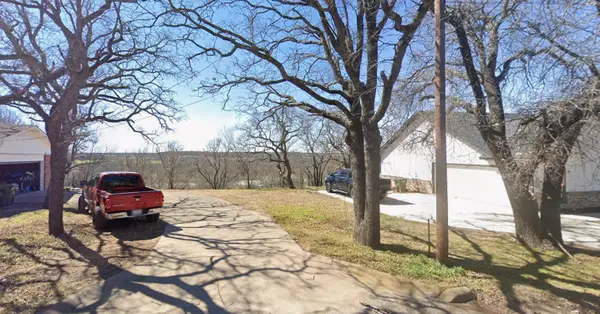 714 Morningside Drive, Mineral Wells, TX 76067