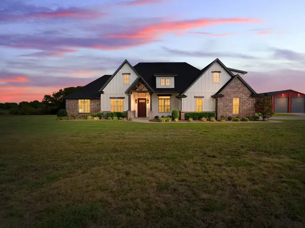 121 Pecan Valley Court, Sherman, TX 75090