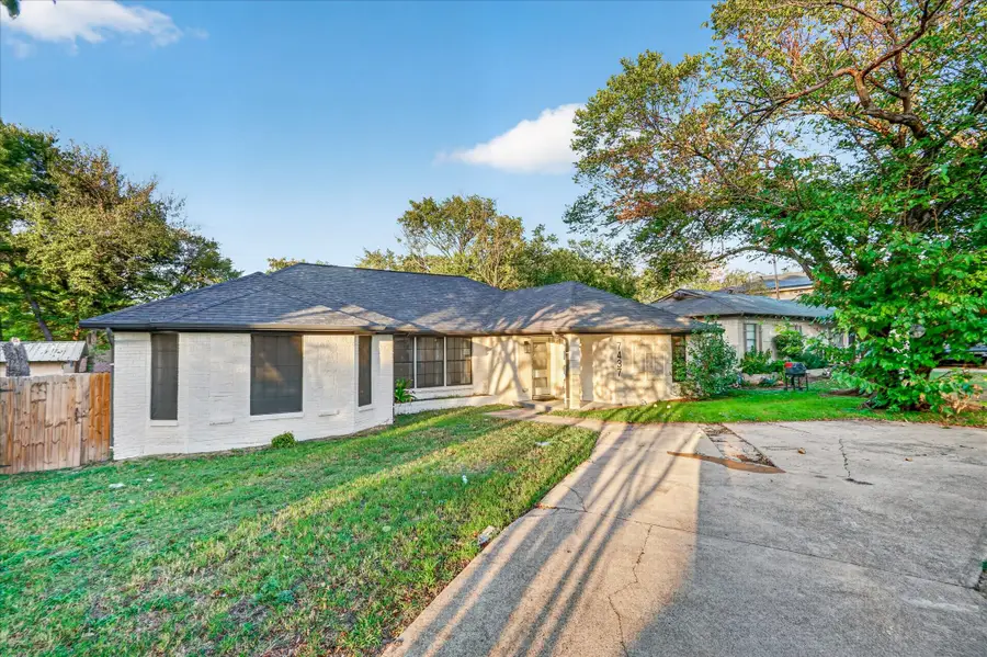 7437 Eccles Drive, Dallas, TX 75227 - #2