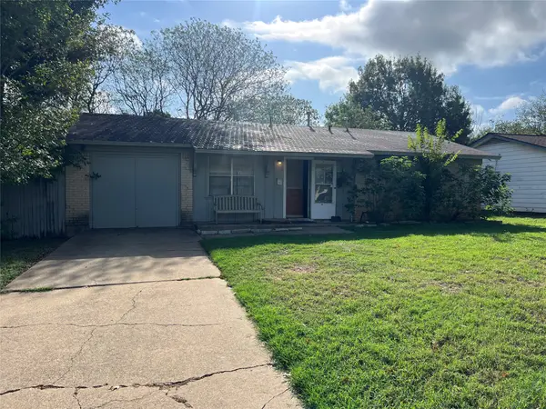 518 Stonewall Drive, Euless, TX 76039