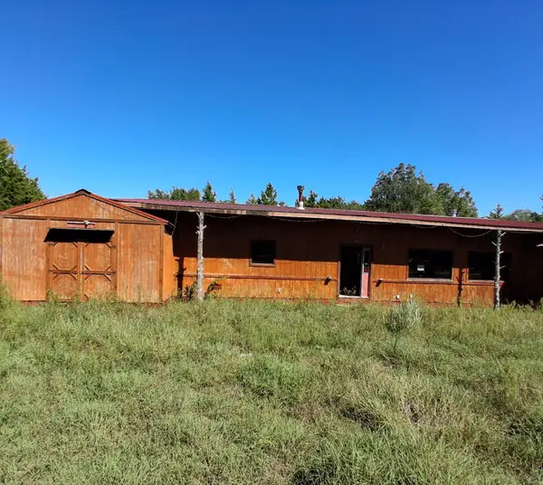 42 Greenbriar Avenue, Burneyville, OK 73430