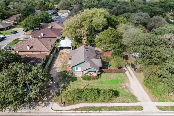 2424 Handley Drive, Fort Worth, TX 76112