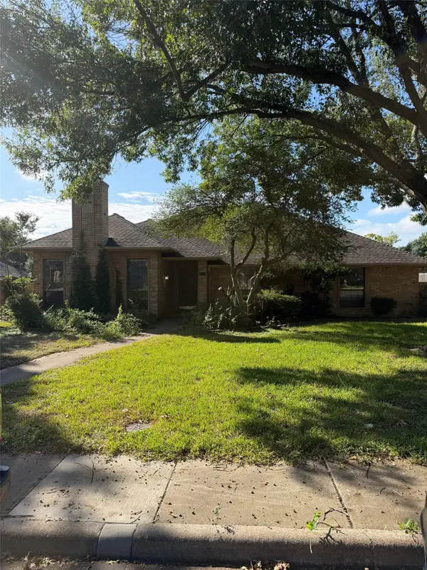 1310 Briarmeade Drive, Duncanville, TX 75137