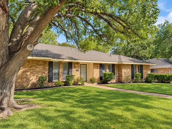 1444 Marlene Place, DeSoto, TX 75115