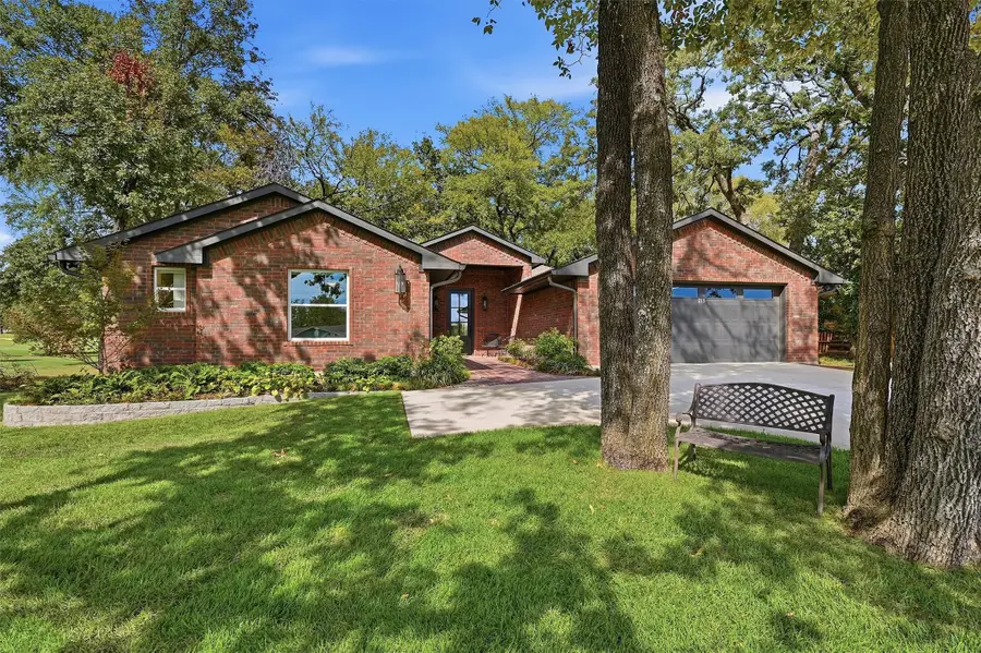 215 Modoc Trail, Lake Kiowa, TX 76240 - #3