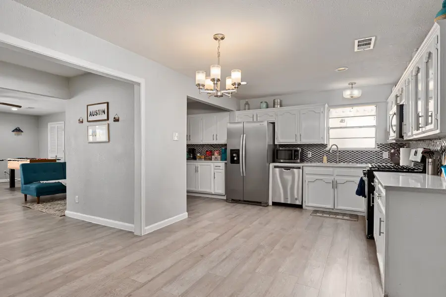1205 Denmark Street, Grand Prairie, TX 75050 - #3
